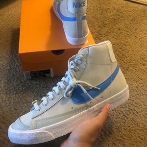 Nike blazer mid 77